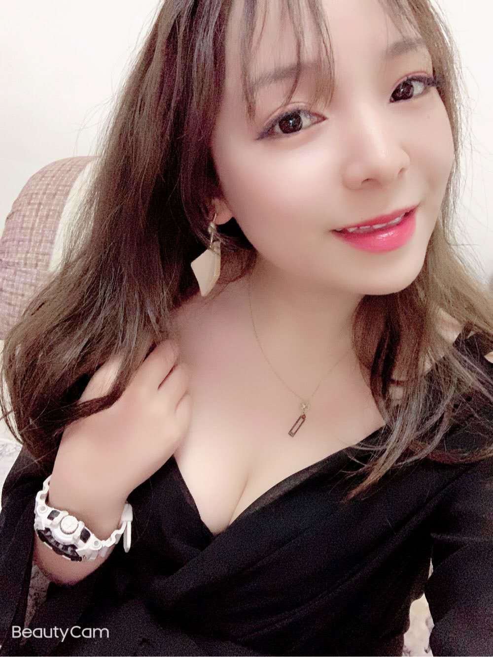 性感丰满又会调情的小姐姐